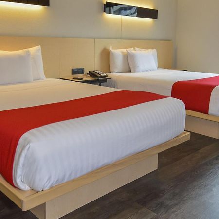 City Express Plus By Marriott Medellin Colombia Extérieur photo