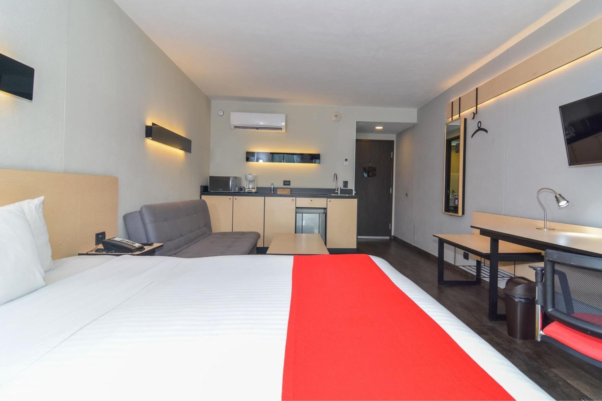 City Express Plus By Marriott Medellin Colombia Extérieur photo