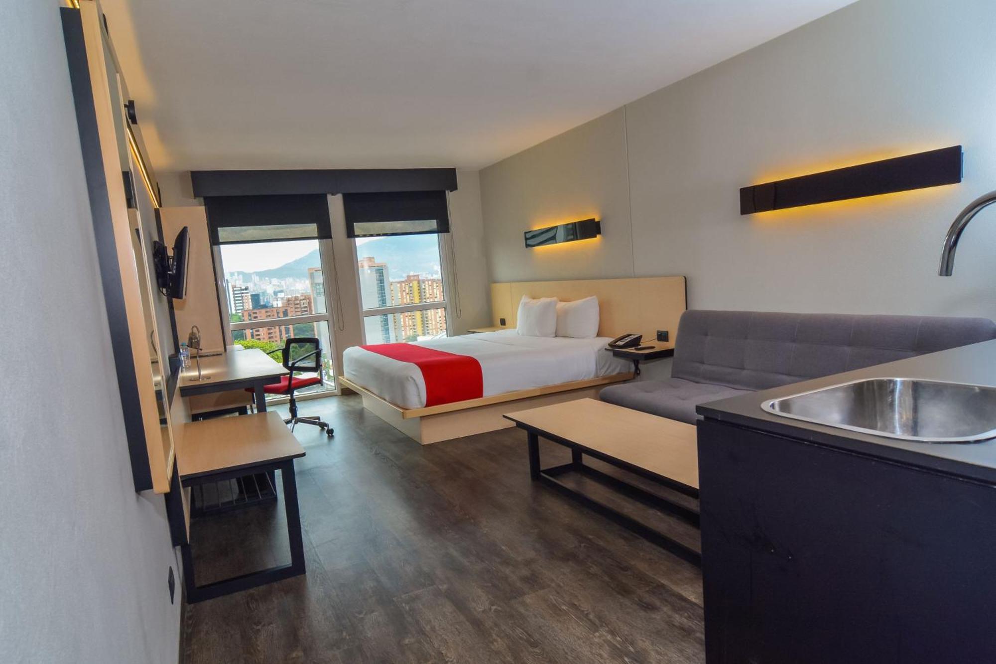 City Express Plus By Marriott Medellin Colombia Extérieur photo