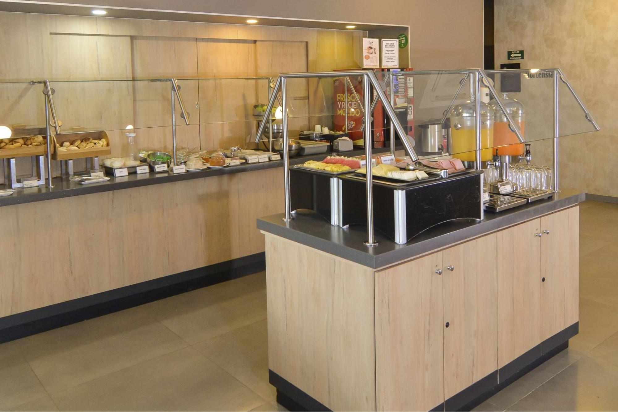 City Express Plus By Marriott Medellin Colombia Extérieur photo
