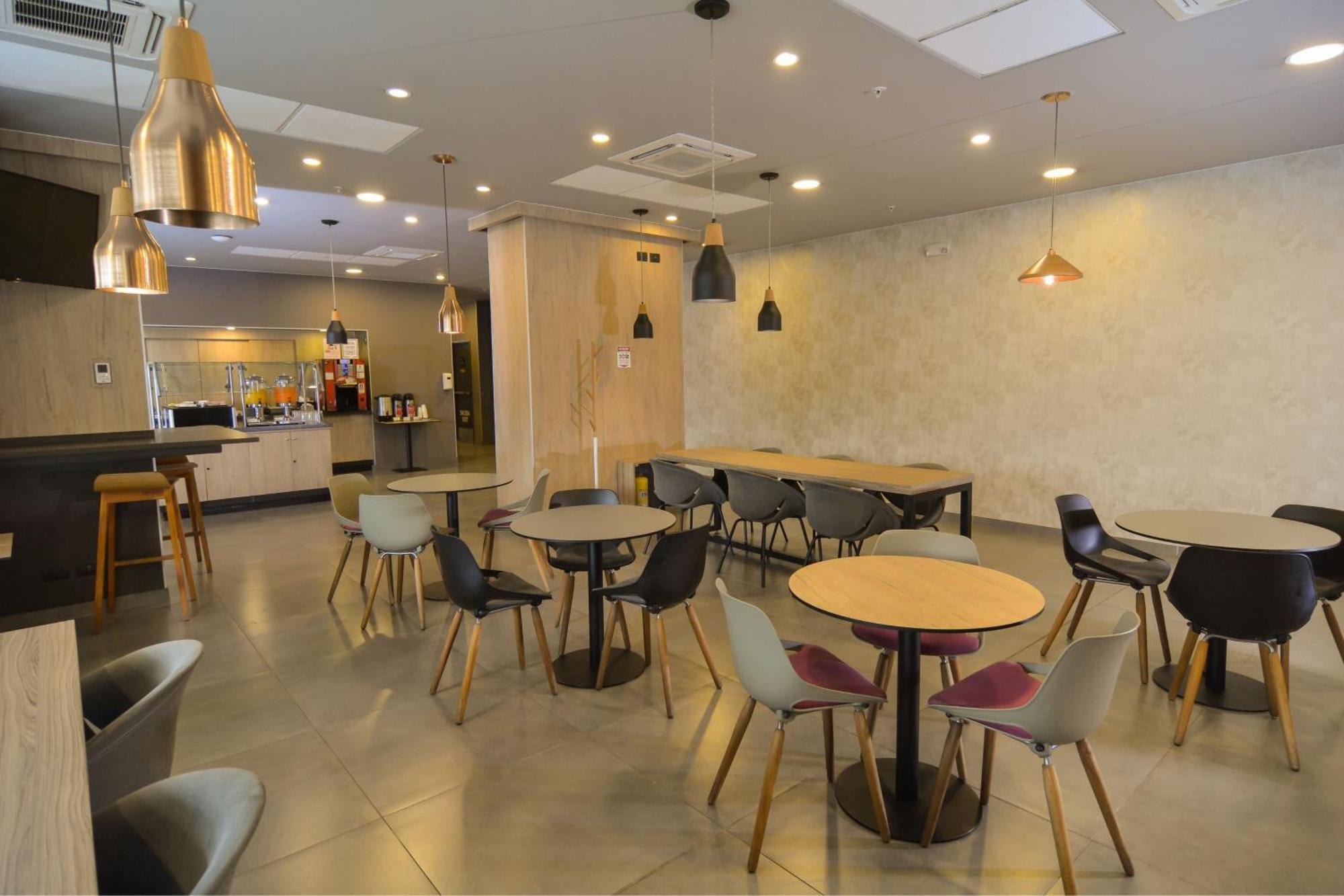 City Express Plus By Marriott Medellin Colombia Extérieur photo