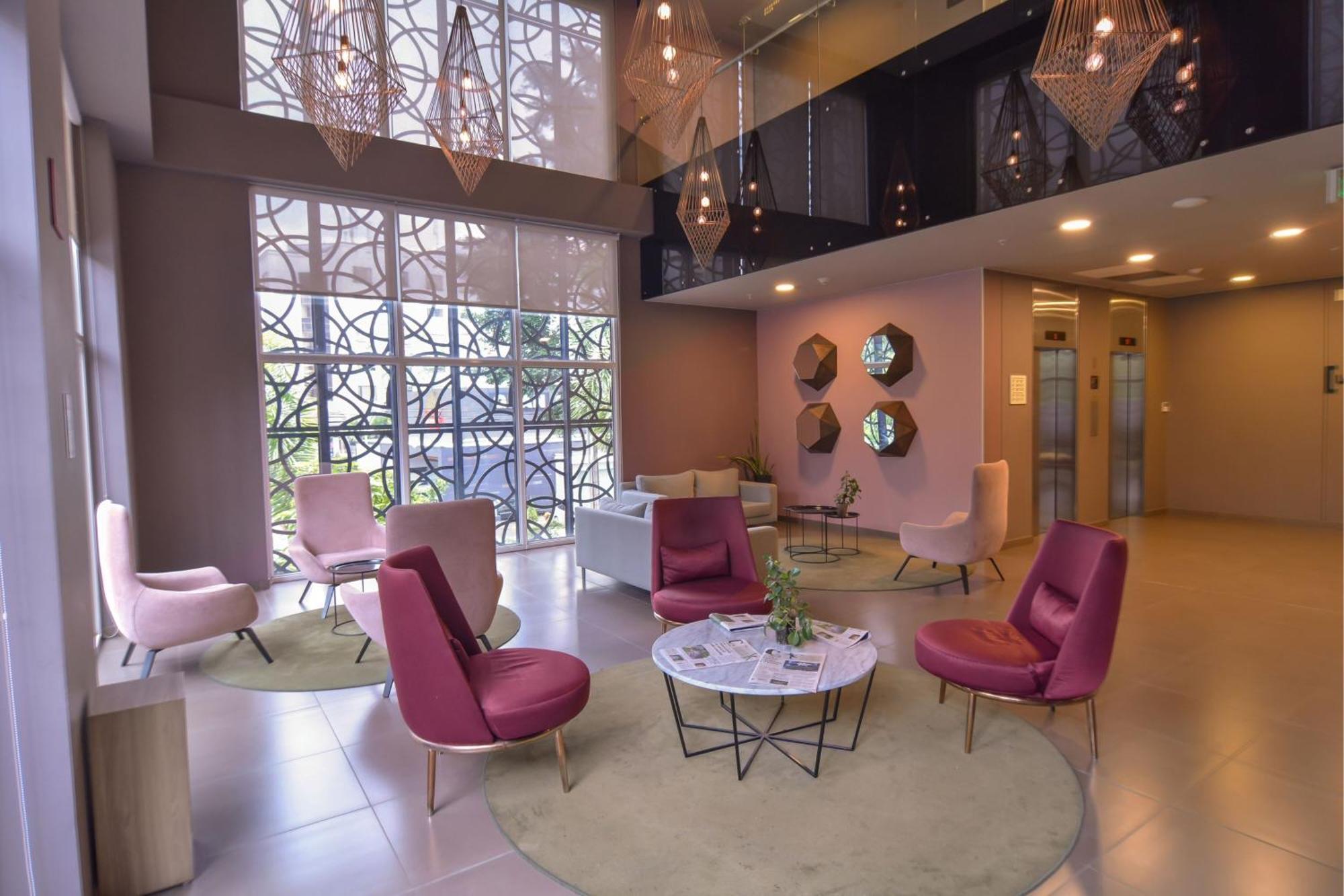City Express Plus By Marriott Medellin Colombia Extérieur photo